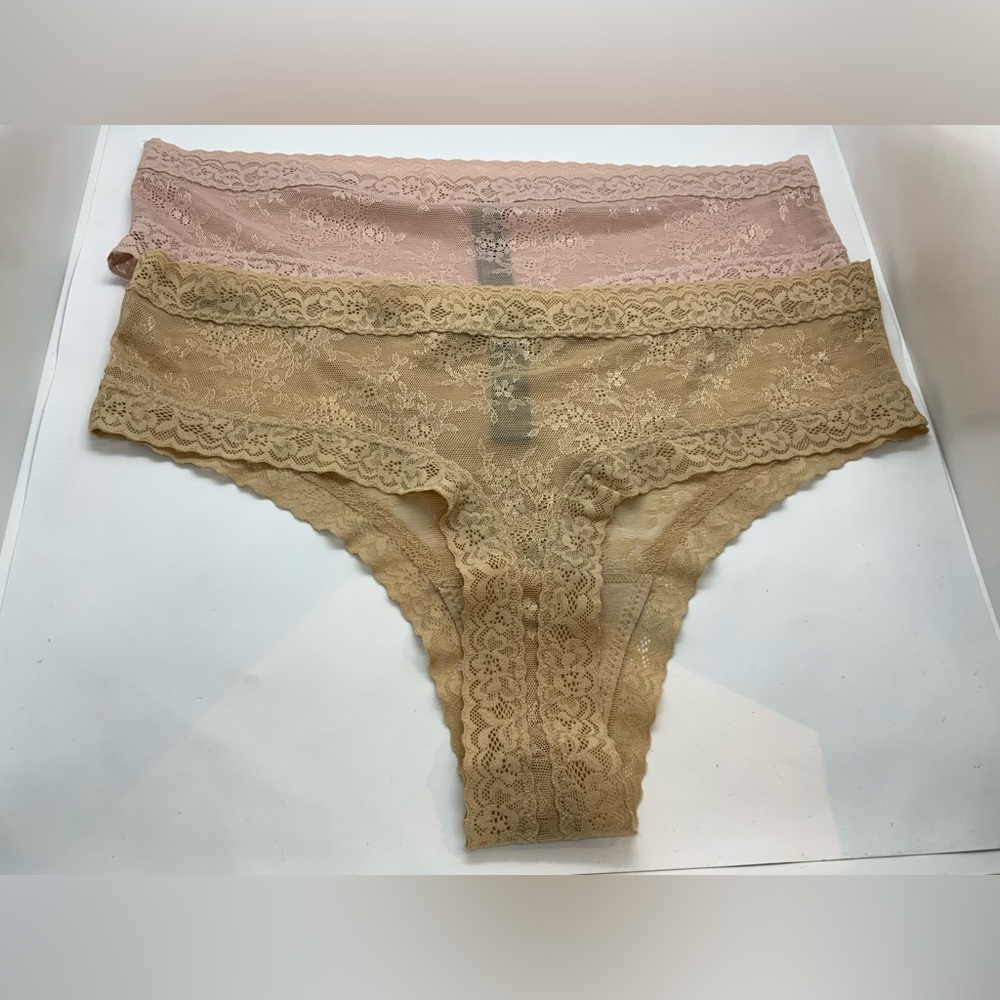 (2) NATORI Escape Lace Thong - Picture 3 of 12